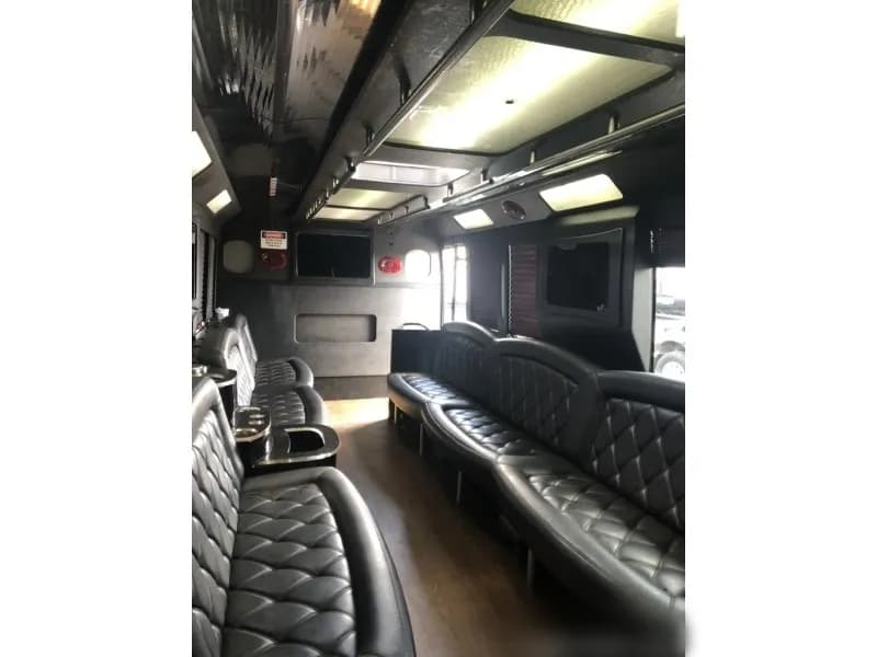 2015 Ford F-550 Party Bus - Image 2