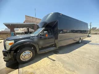2011 Ford F-550 bus
