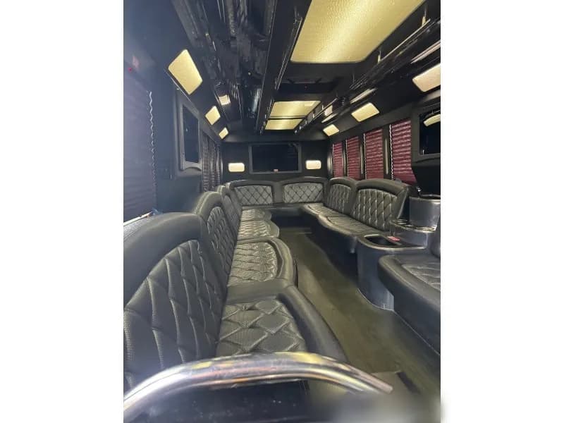 2017 Ford F-550 Tiffany Party Bus - Image 5
