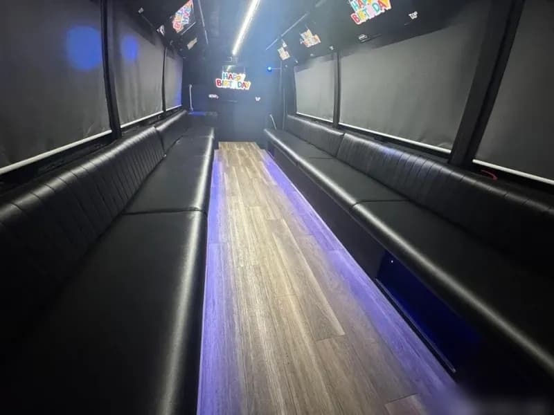 2013 Ford F-550 Party Bus - Image 7