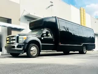 2013 Ford F-550 bus