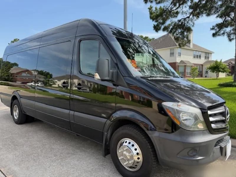 2017 Mercedes-Benz Sprinter Shuttle - Image 5
