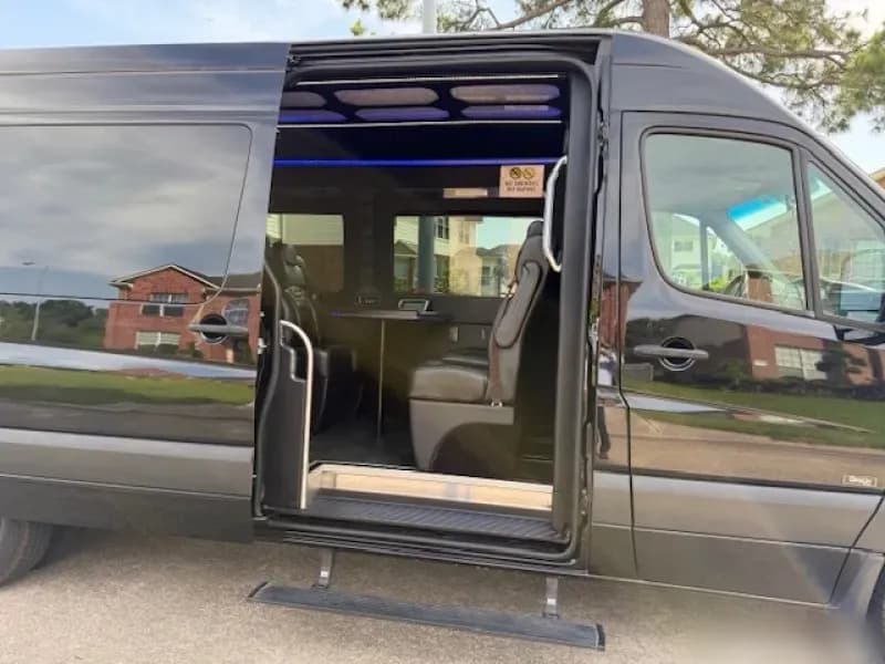 2017 Mercedes-Benz Sprinter Shuttle - Image 6