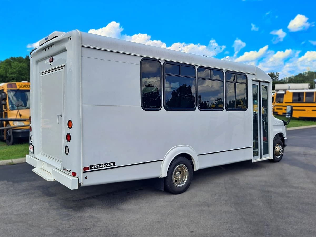 2019 Ford E450 Eldorado Advantage Shuttle Bus - Image 3