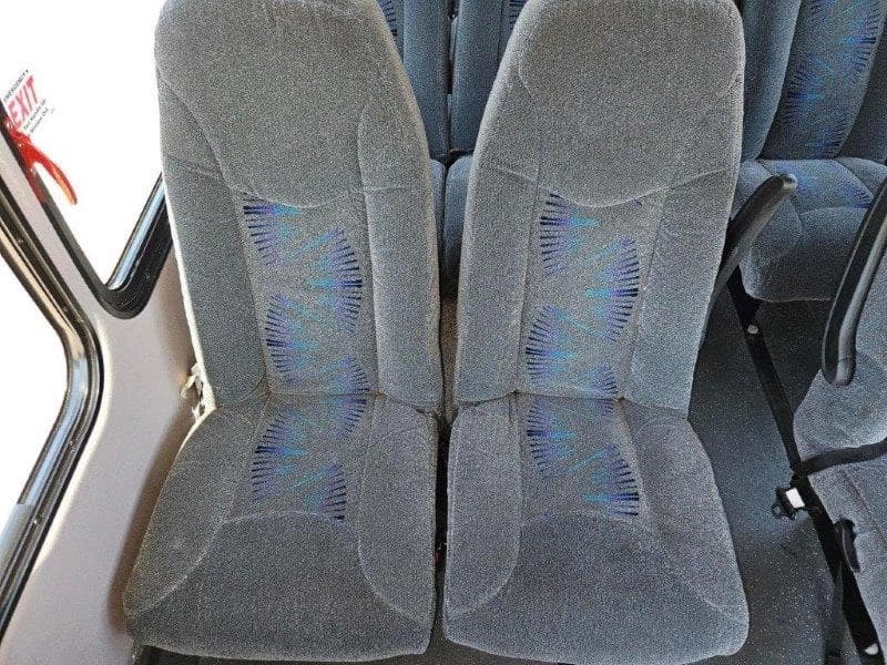 2016 Ford Starcraft StarQuest Shuttle Bus - Image 7
