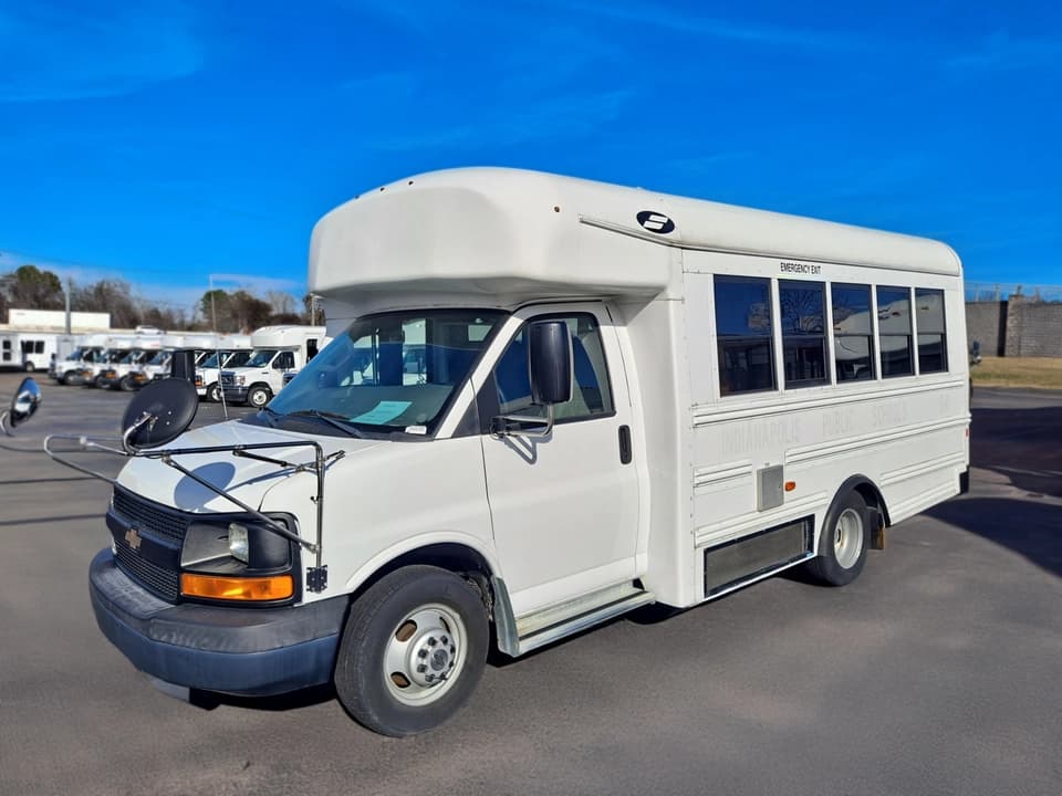 2016 Chevrolet Starcraft Prodigy MFSAB Activity Bus - Image 3