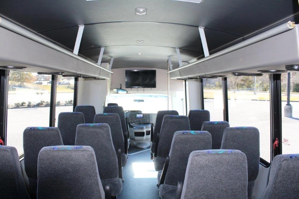 2016 Ford Champion Challenger Shuttle Bus - Image 6
