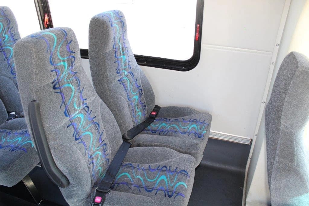 2016 Ford Champion Challenger Shuttle Bus - Image 7