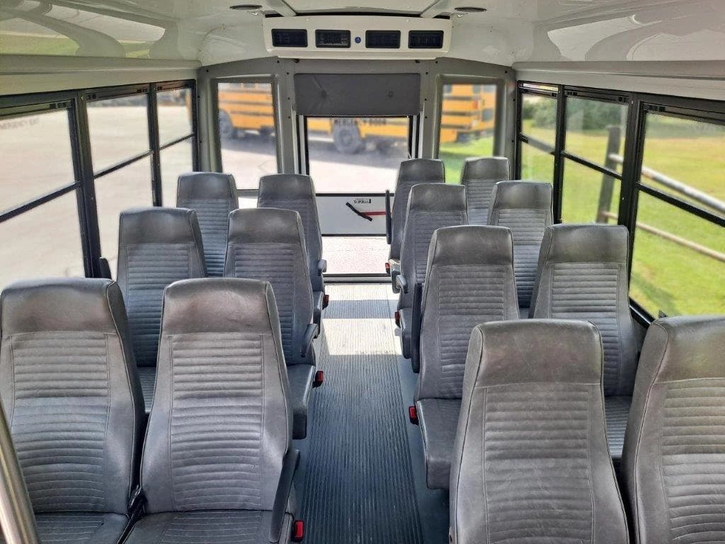 2016 Ford E350 Blue Bird Shuttle Bus - Image 4