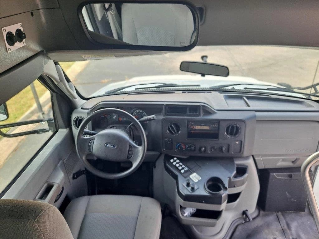 2016 Ford E350 Blue Bird Shuttle Bus - Image 6