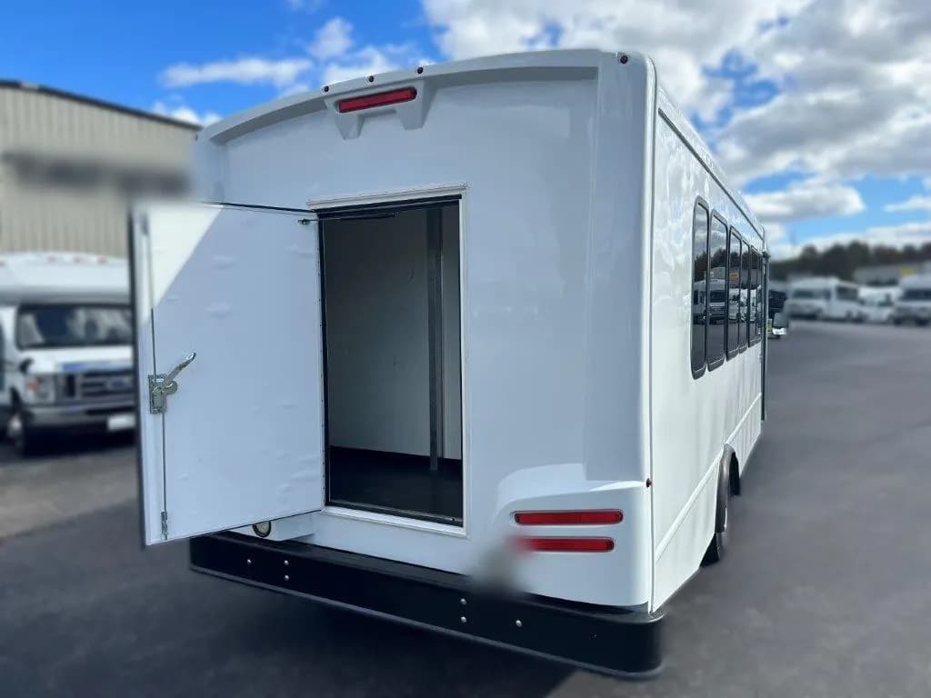2015 Ford Turtle Top Terra Transit Shuttle Bus - Image 3