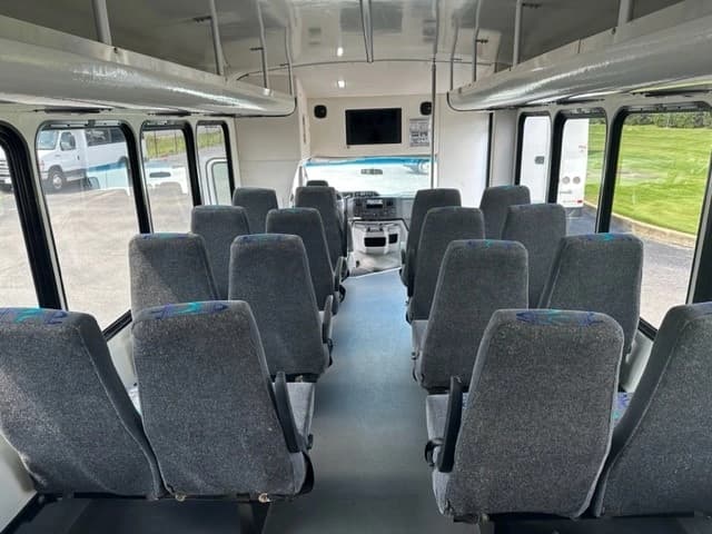 2015 Ford Turtle Top Terra Transit Shuttle Bus - Image 6