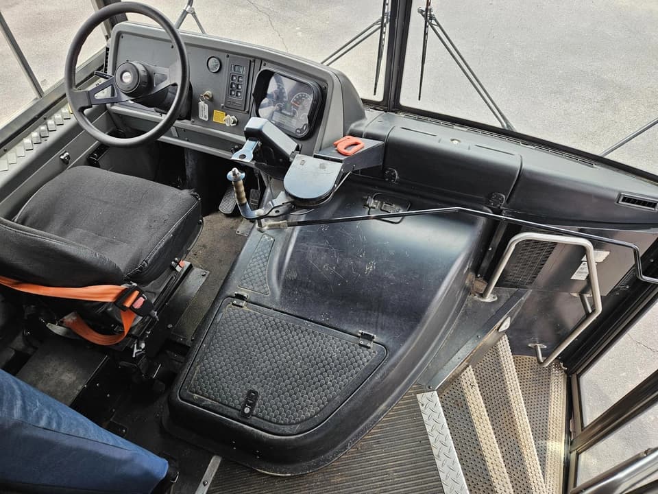 2015 Thomas EFX School Bus - Image 5