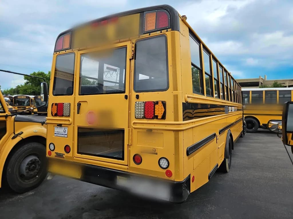 2015 Thomas C2 School Bus - Image 3