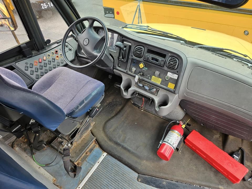 2015 Thomas C2 School Bus - Image 5