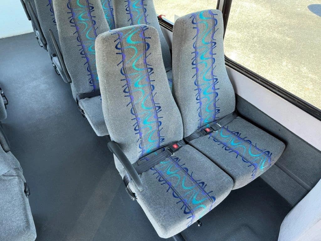 2014 Chevrolet 3500 Starcraft Allstar Shuttle Bus - Image 8