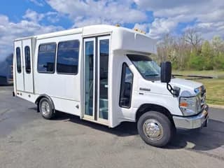 2014 Ford E350 bus