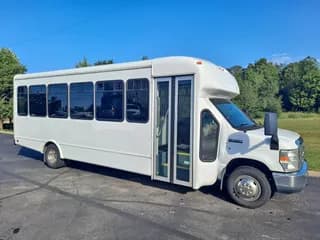 2013 Ford Allstar bus