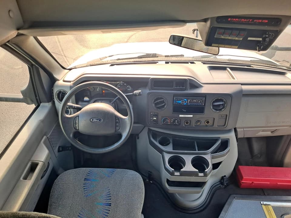 2013 Ford StarCraft AllStar Shuttle Bus - Image 7
