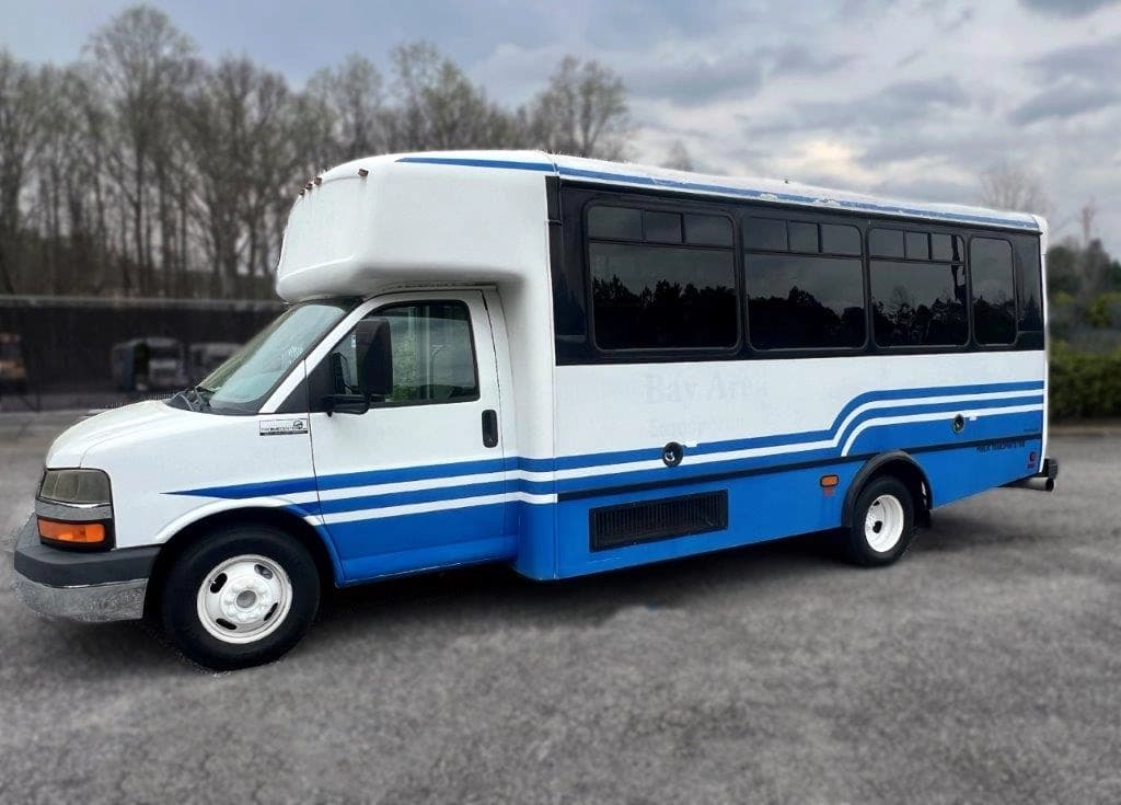 2013 Chevrolet Champion Defender Shuttle Bus - Image 2