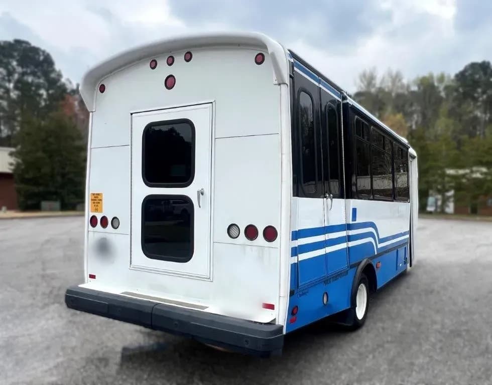2013 Chevrolet Champion Defender Shuttle Bus - Image 3