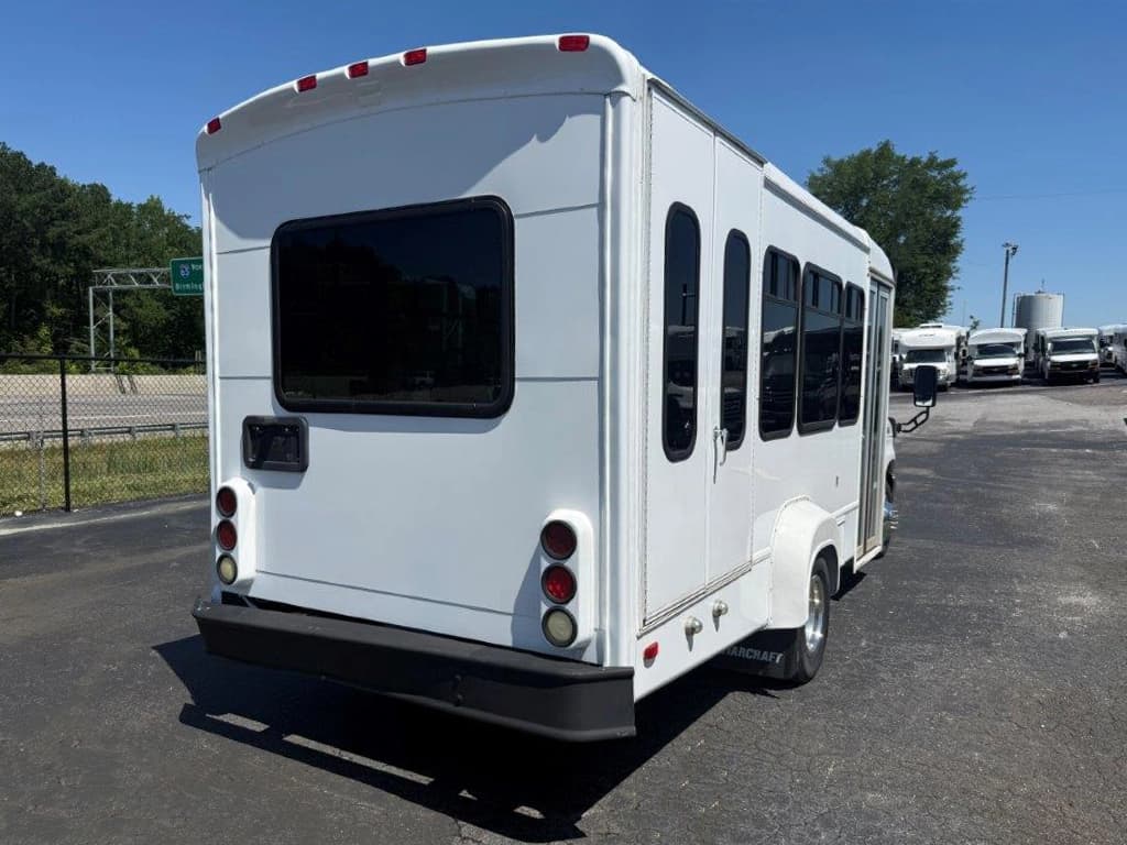 2011 Ford Starcraft Starlite Shuttle Bus - Image 3