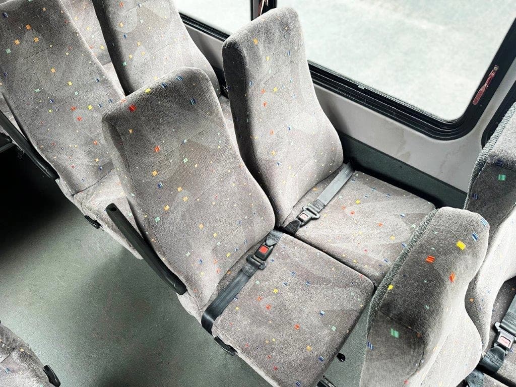2011 Ford E350 Starcraft Allstar Shuttle Bus - Image 5