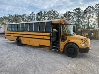 2009 Thomas Built Buses C2 bus