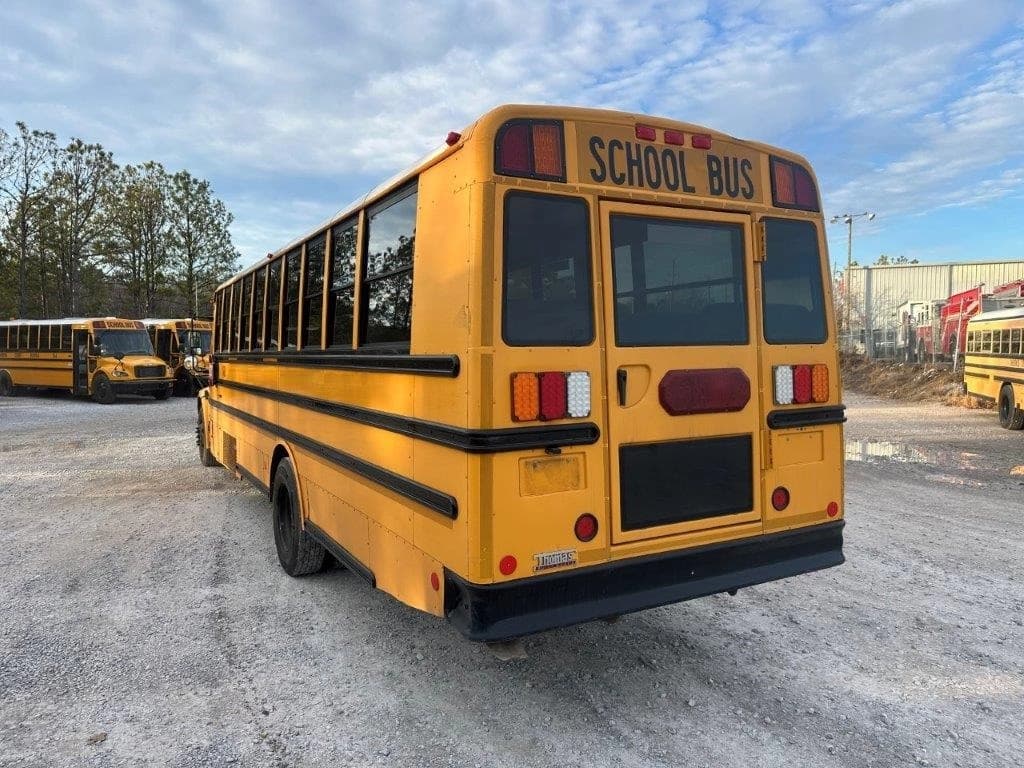 2009 Thomas C2 School Bus - Image 3