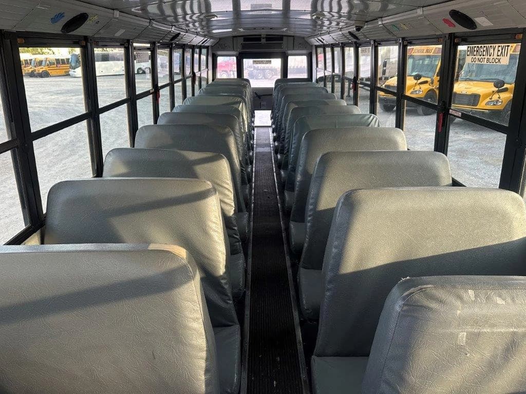 2009 Thomas C2 School Bus - Image 4