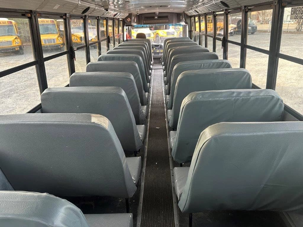 2009 Thomas C2 School Bus - Image 5