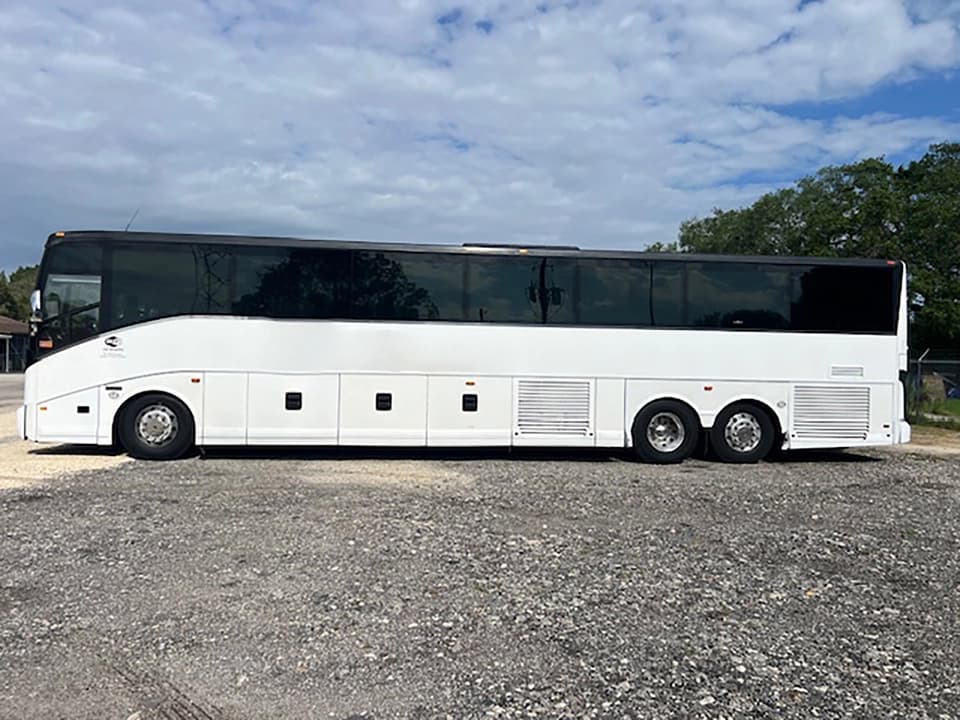 2017 Van Hool CX45 Motor Coach - Image 5