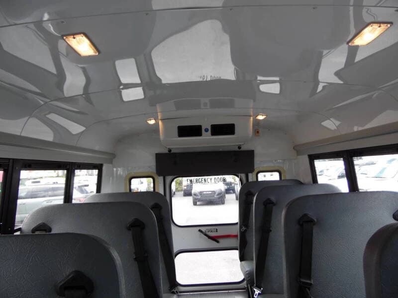 2016 Ford Transit Shuttle Bus - Image 14