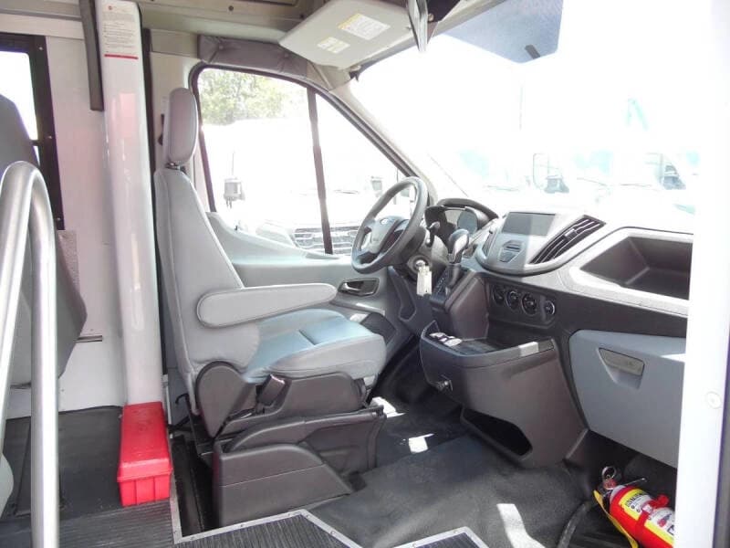 2016 Ford Transit Shuttle Bus - Image 7