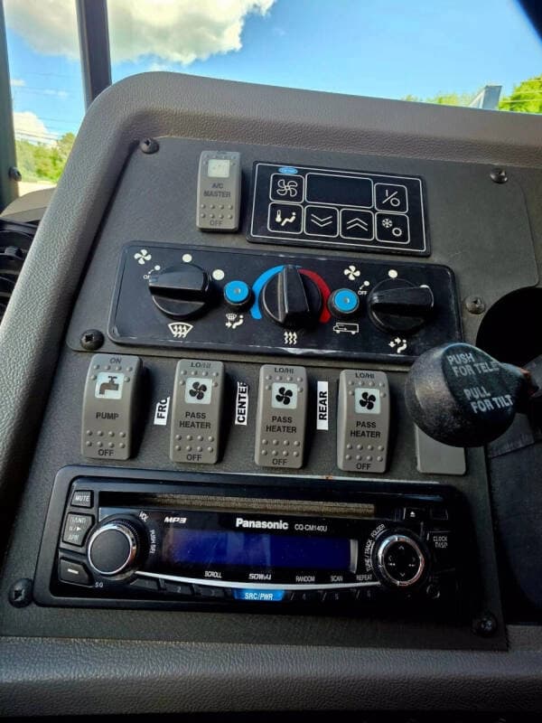 2013 Thomas Built Transit-Liner EF Activity Bus - Image 7