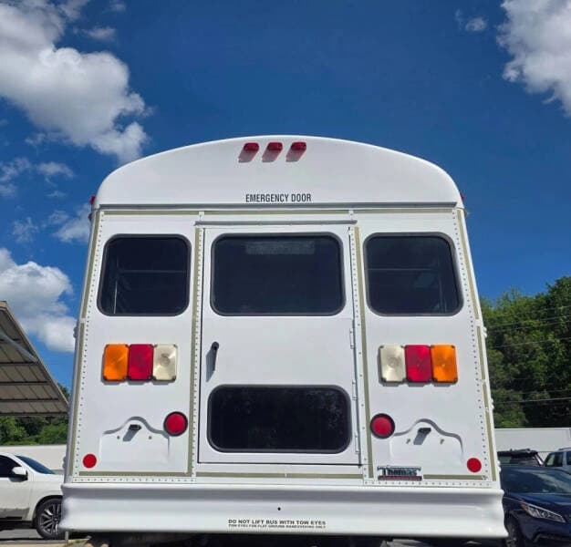 2013 Thomas Built Transit-Liner EF Activity Bus - Image 4