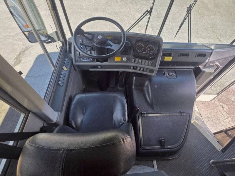 2013 Thomas Built Transit-Liner EF Activity Bus - Image 9