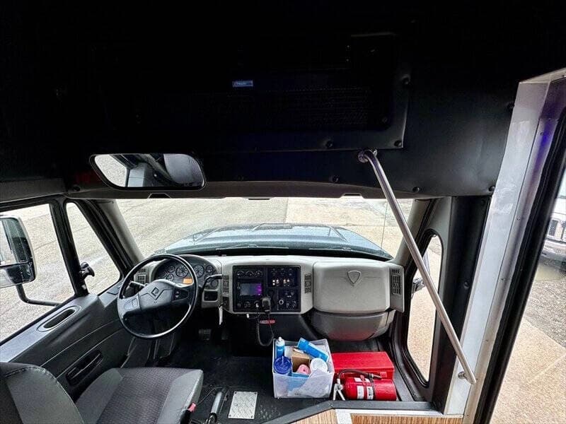 2014 IC AC Limo Bus - Image 17
