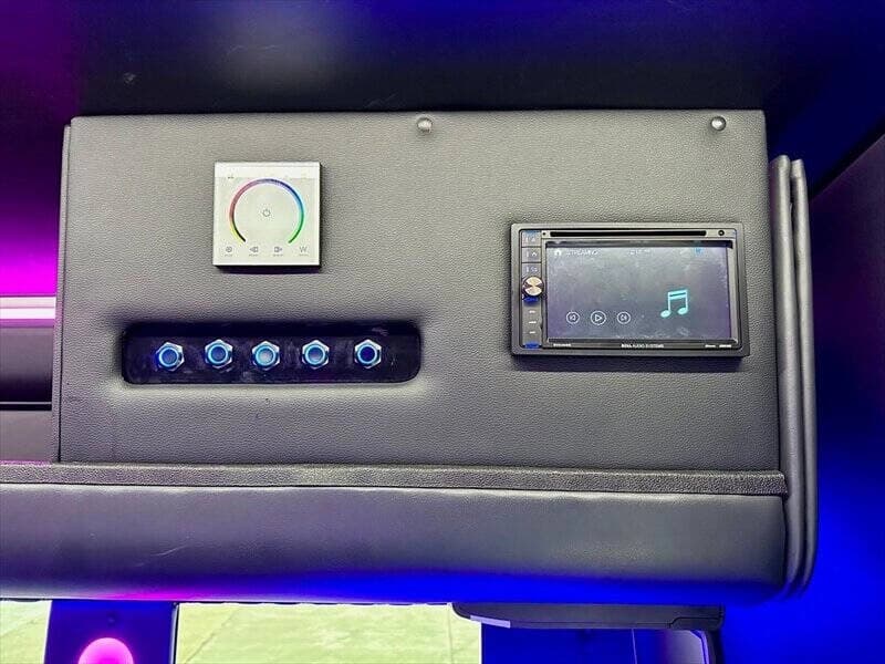 2014 IC AC Limo Bus - Image 11