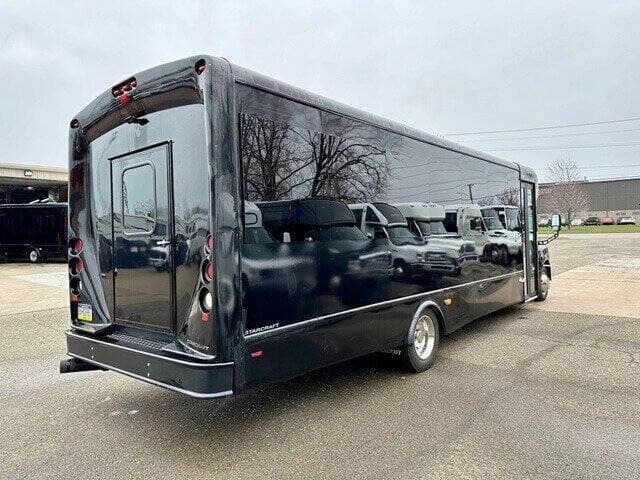 2014 IC AC Limo Bus - Image 4