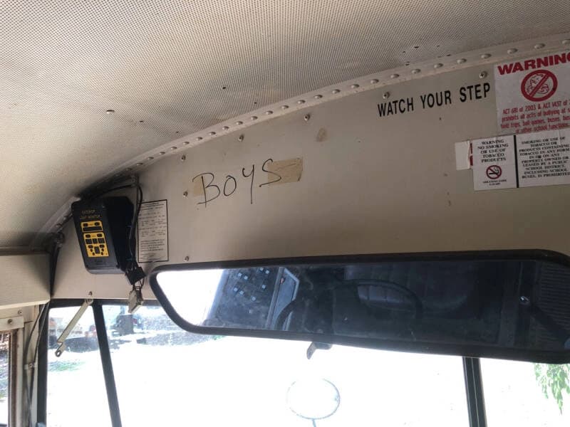 2001 International 3000IC School Bus - Image 20