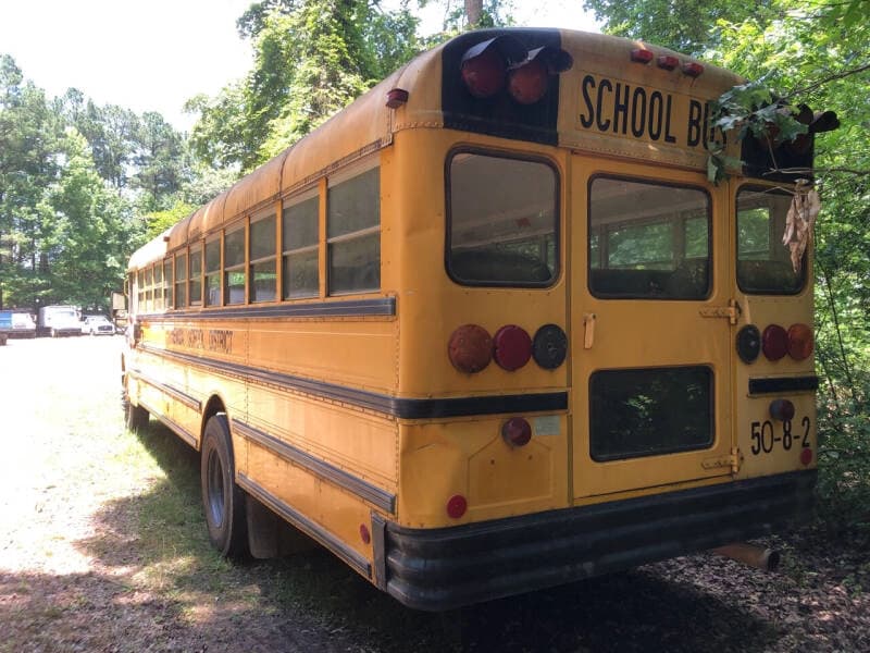 2001 International 3000IC School Bus - Image 3