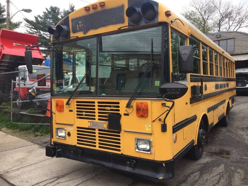 2000 Thomas Built Buses Saf-T-Liner EF School Bus - Image 15