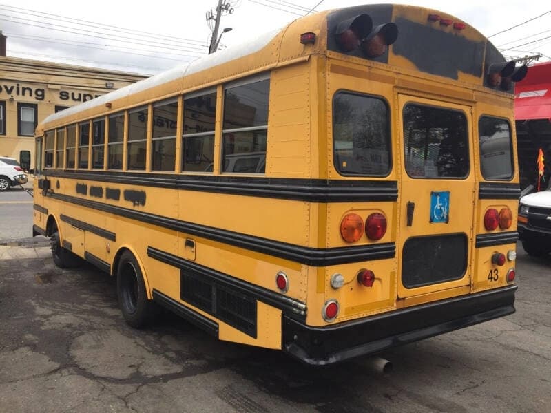 2000 Thomas Built Buses Saf-T-Liner EF School Bus - Image 23