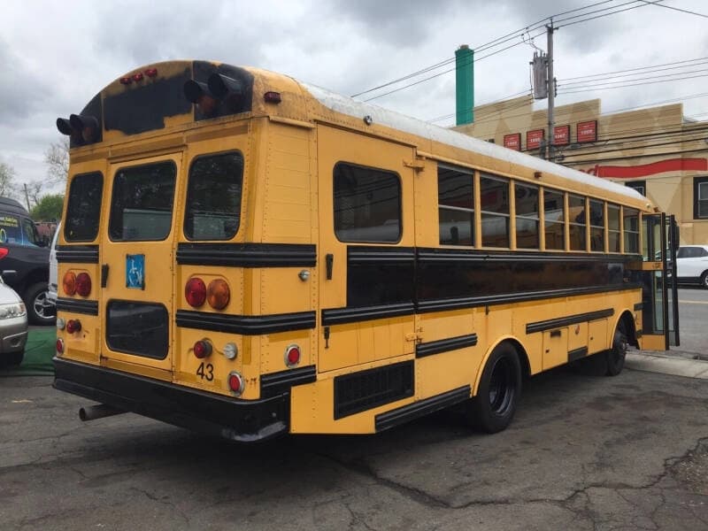 2000 Thomas Built Buses Saf-T-Liner EF School Bus - Image 6