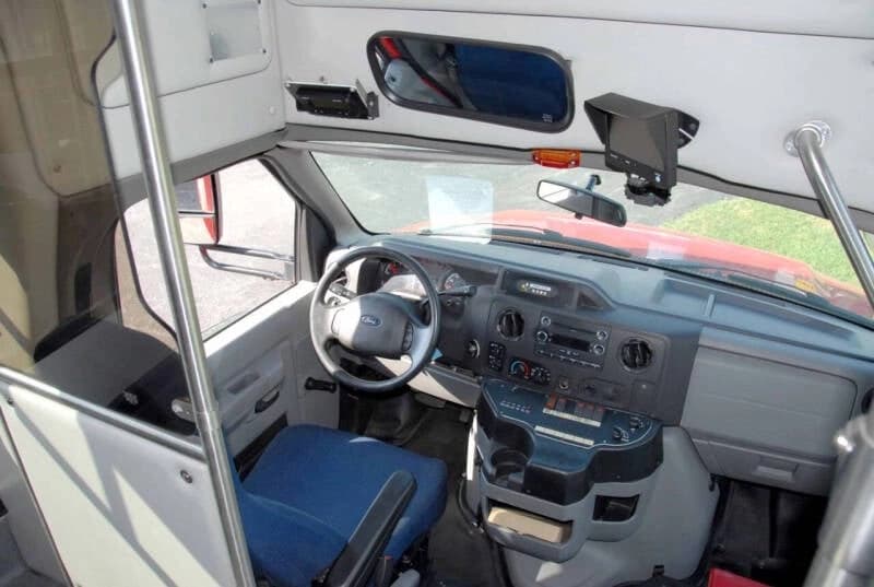 2014 Chevrolet Express Shuttle Bus - Image 3