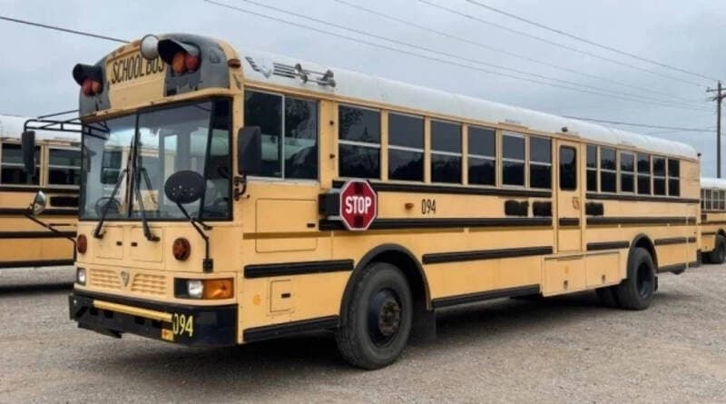 2009 IC RE Flat Nose School Bus - Image 2