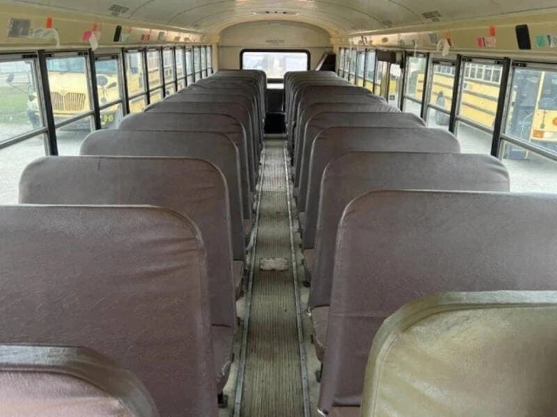 2009 IC RE Flat Nose School Bus - Image 4