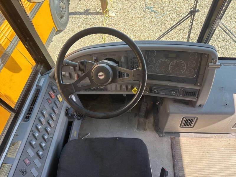 2007 Thomas Built Buses Saf-T-Liner HDX School Bus - Image 6