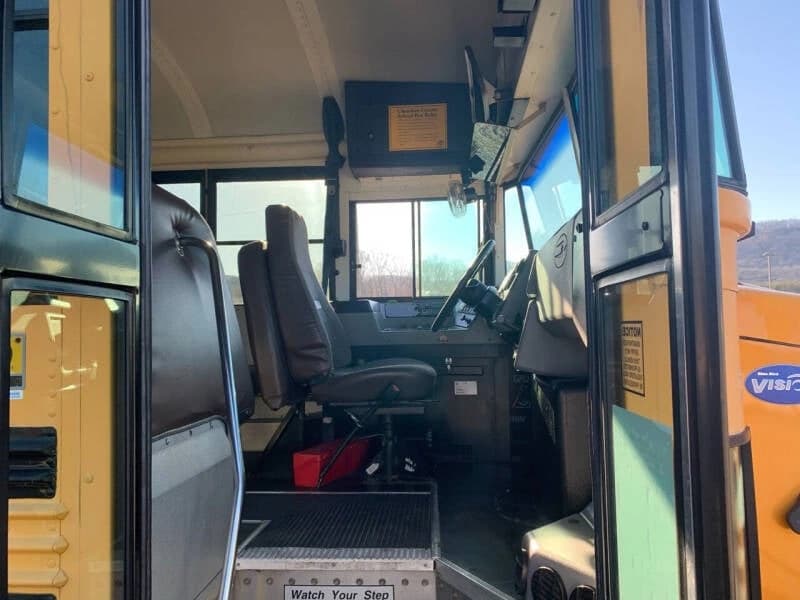 2007 Blue Bird Vision School Bus - Image 8